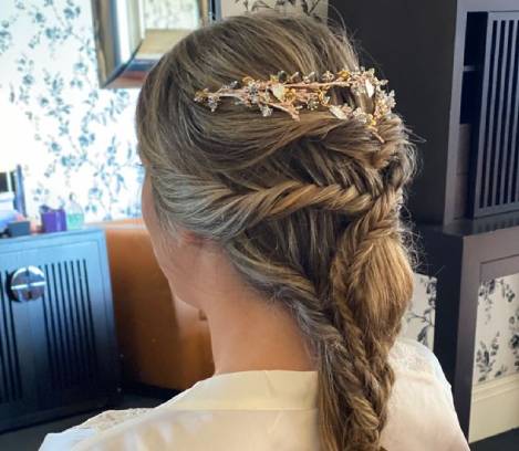 Semirrecogidos para invitadas a una boda